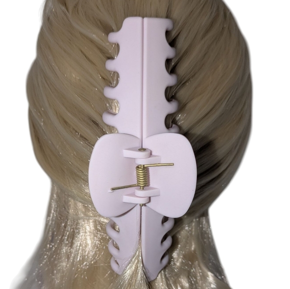 🍁 3/$15 Boutique Barrel Hair Clip - Picture 2 of 4